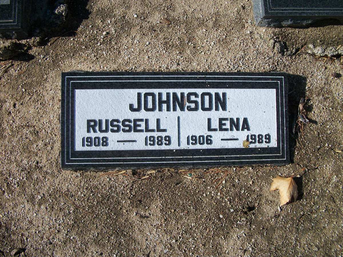 Russell and Lena Johnson headstone
